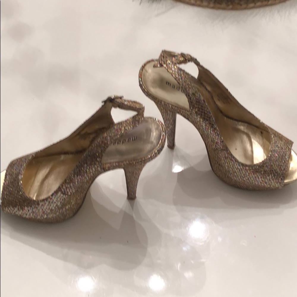 Heels 👠💐💐 - Picture 2 of 8
